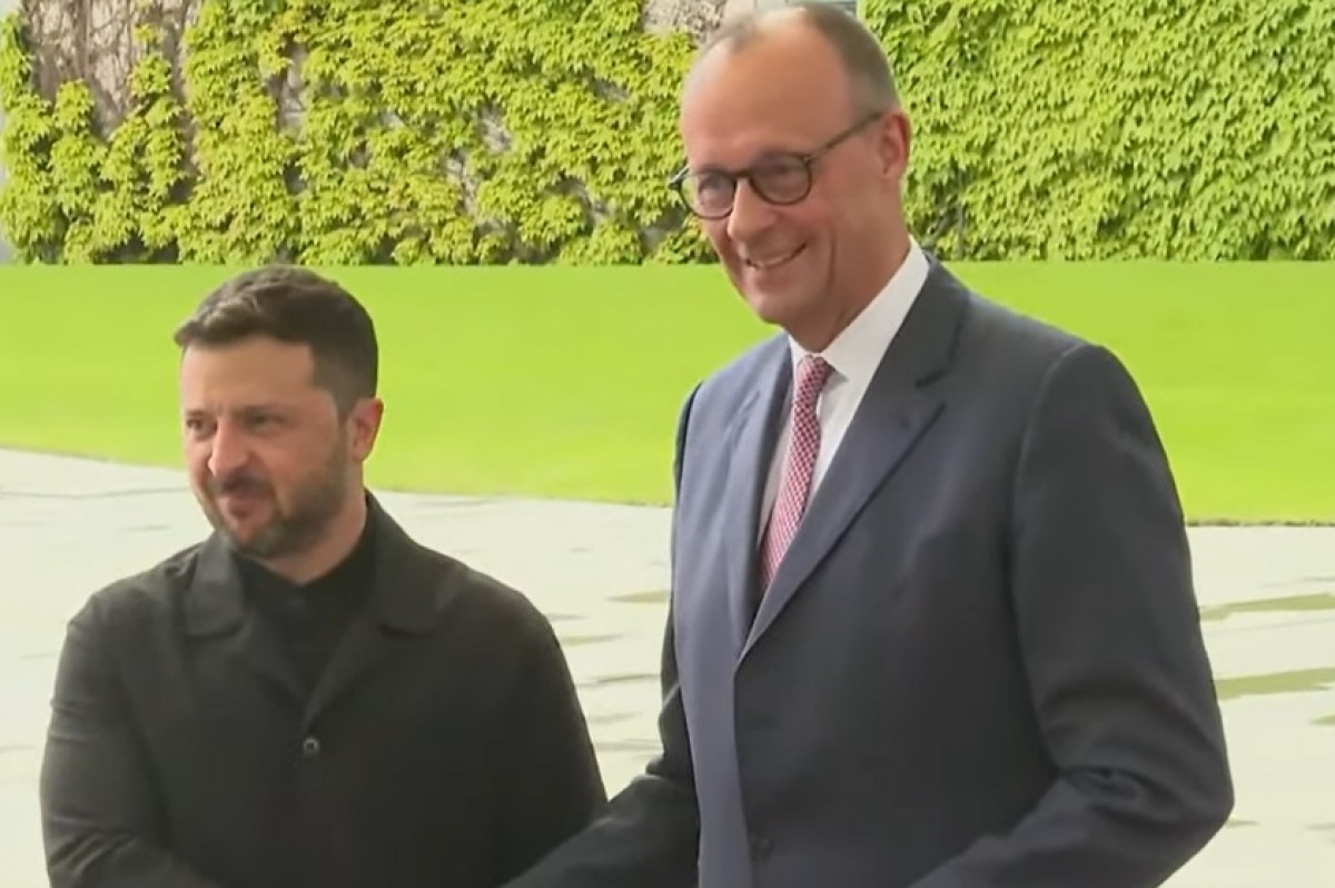 Merz navrhuje status Ukrajiny na míru: Zelenskému to ale nestačí
