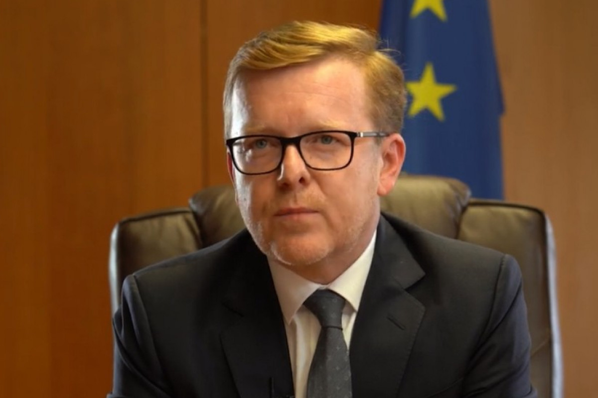 Rekordní pokuta za nákup armádních vrtulníků byla potvrzena soudem