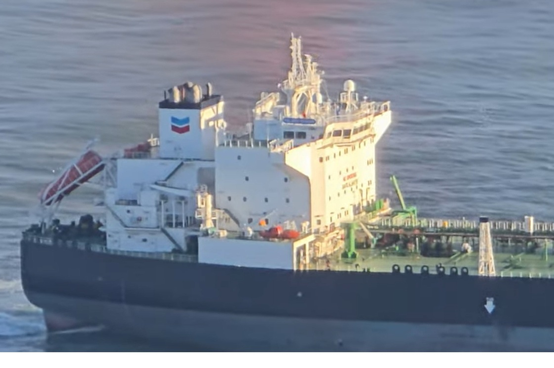 Jeden z tankerů napadených v Černém moři si pronajali Američané