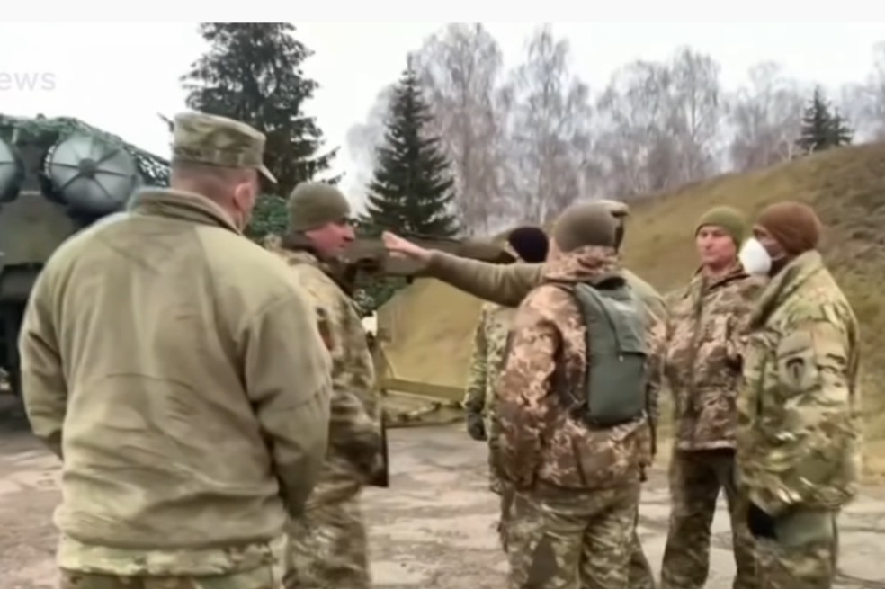 Povoluje Bidenova správa nábor neonacistů pro ukrajinské jednotky smrti!?