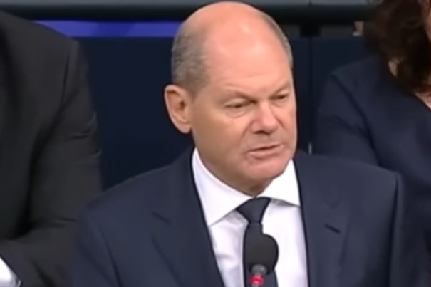 Scholz: Německo si nemůže dovolit nové dluhy