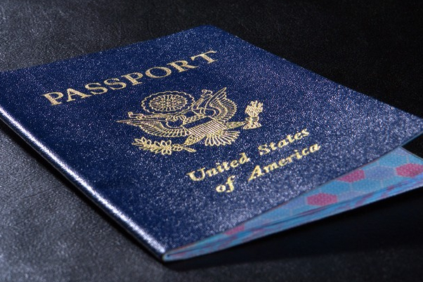 CNN: Kvůli Trumpovi se s Američany na světě jedná jako s malomocnými!