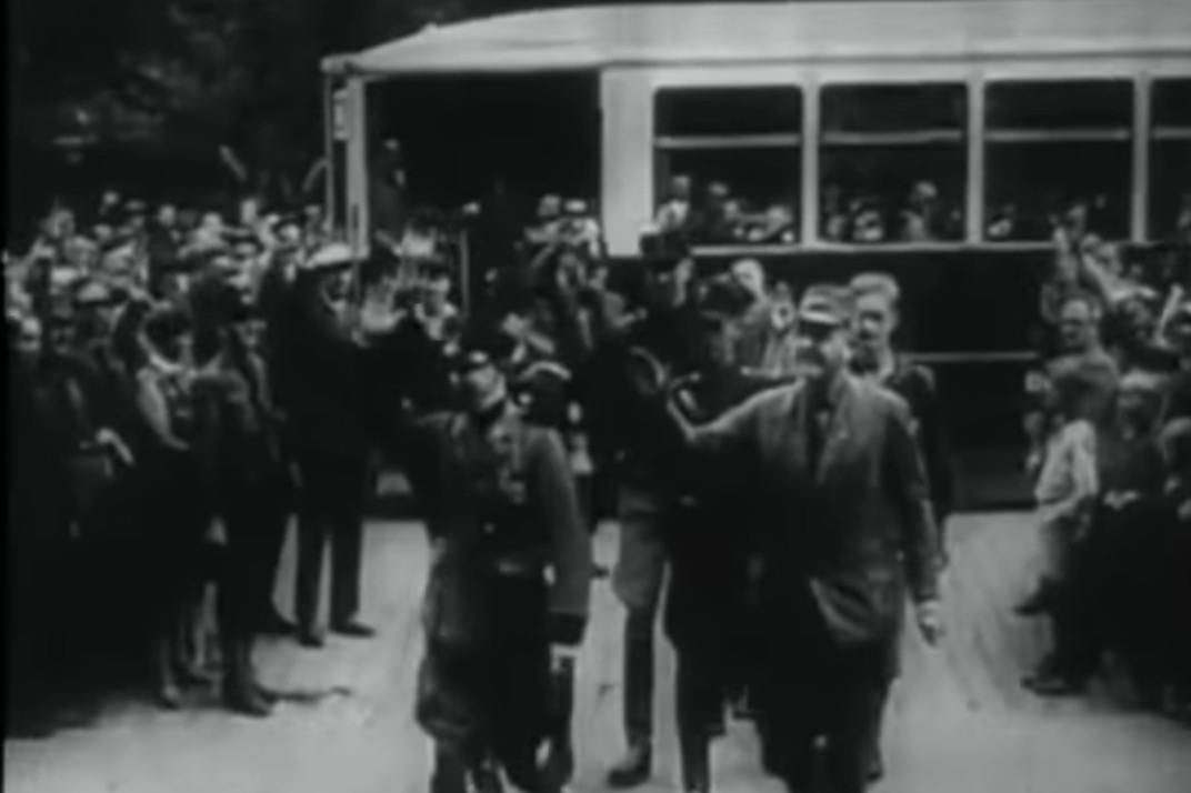 Advance: Amerika se vydala cestou Výmarské republiky