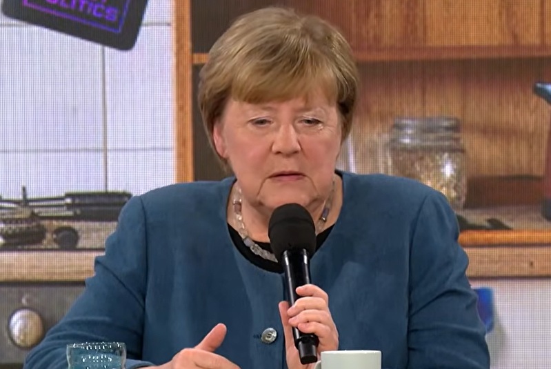 Angela Merkelová varovala Evropu před podceňováním Putina